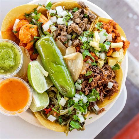 Halal mexican - El Halal Amigos serves up sizzling Halal-Mexican cuisine within a neighborhood party setting. "Whether it's a Monday or a Sunday, we're throwing a party, and everyone is invited," said El Halal ...